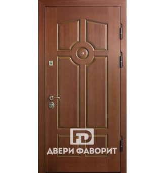 металлическая дверь отделана мдф панелью коричневого цвета