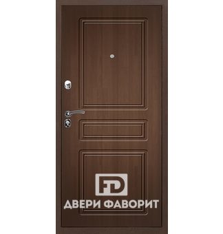 металлическая уличная дверь с отделкой винорит коричневого цвета